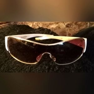 Vera Wang Sun Glasses (SimplyVera)